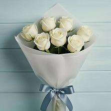 Букет 7 Белых роз Эдлесс Лав в Стройкерамика