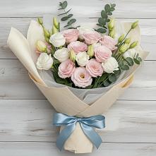 Букет цветов из:  Лизиантусы в Стройкерамика