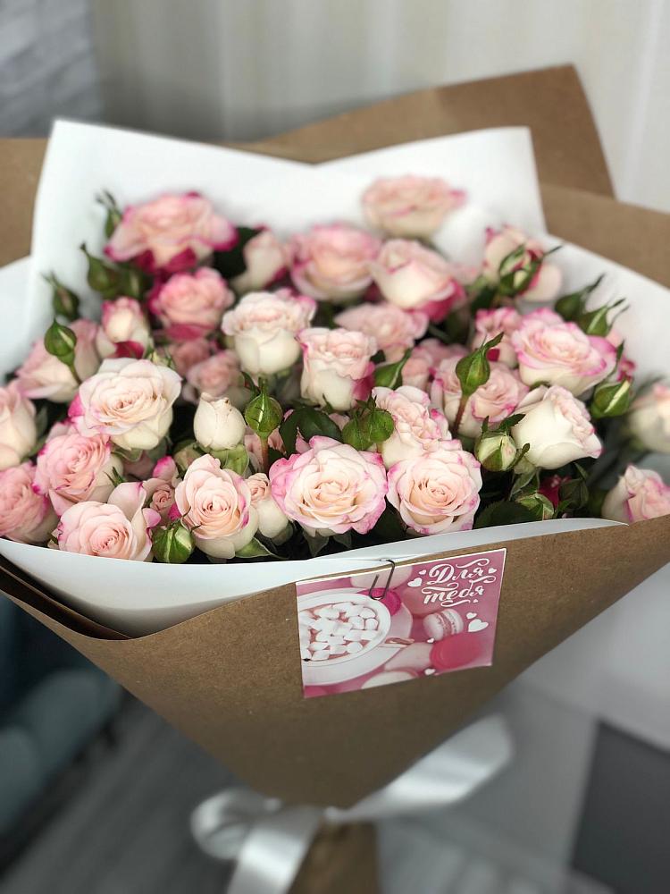 Букет цветов из: Розы в Стройкерамика