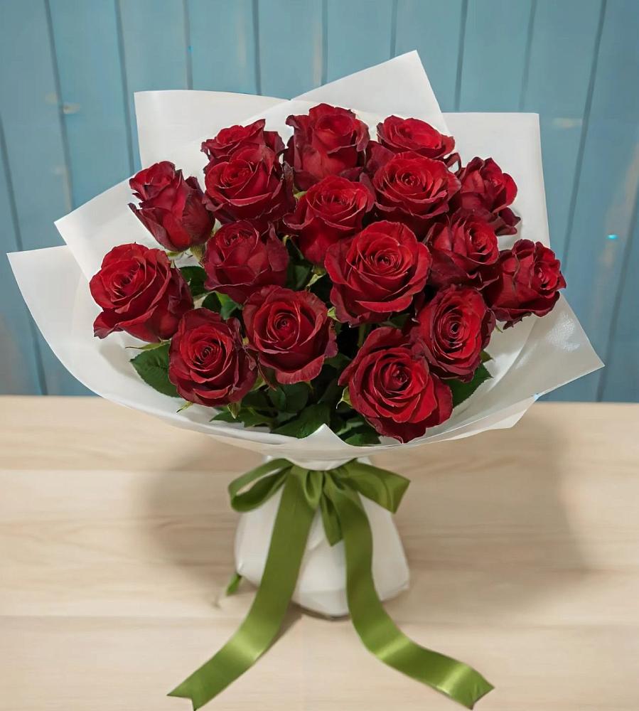 Букет Красные розы в Стройкерамика