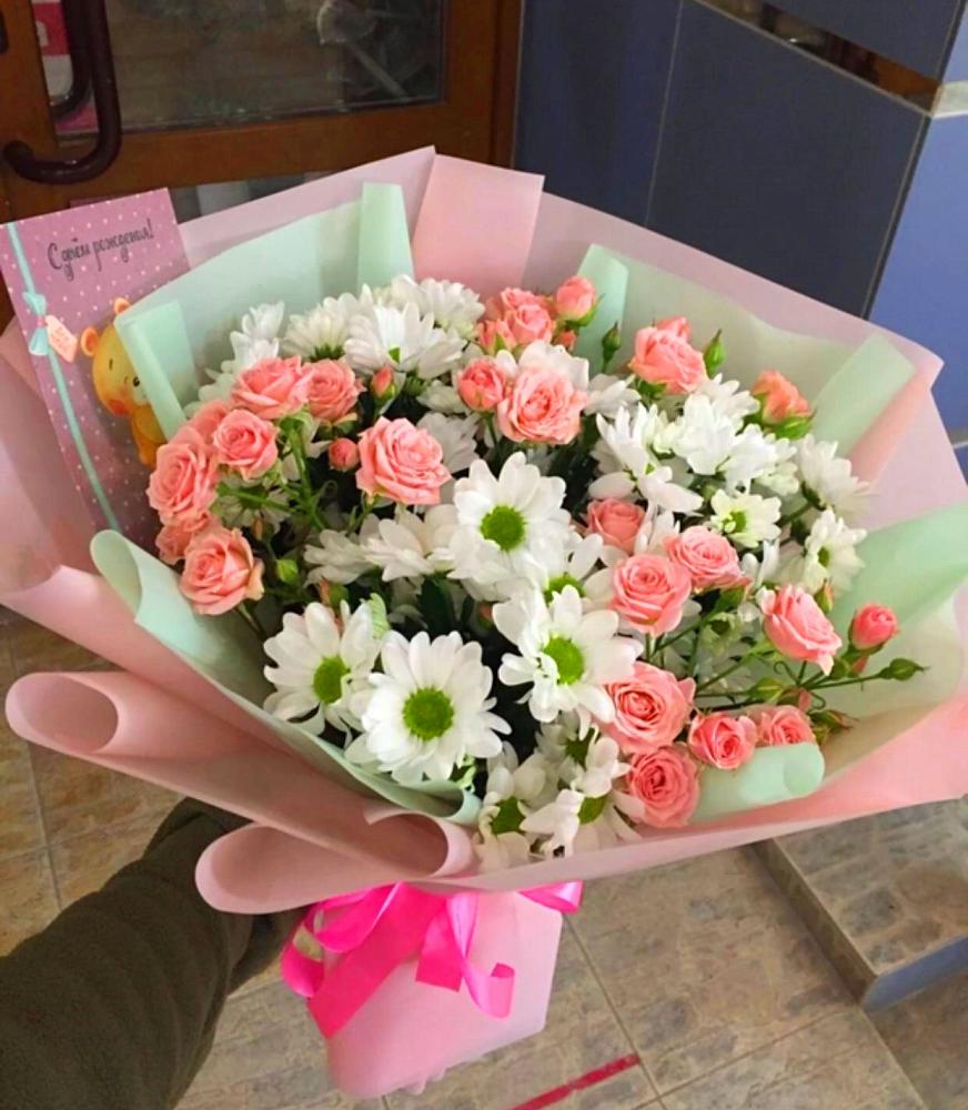 Букет цветов из: Розы и Хризантемы в Стройкерамика