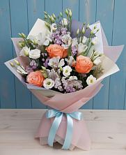 Букет цветов из:  Лизиантусы, Розы, Альстромерии и Гипсофила в Стройкерамика