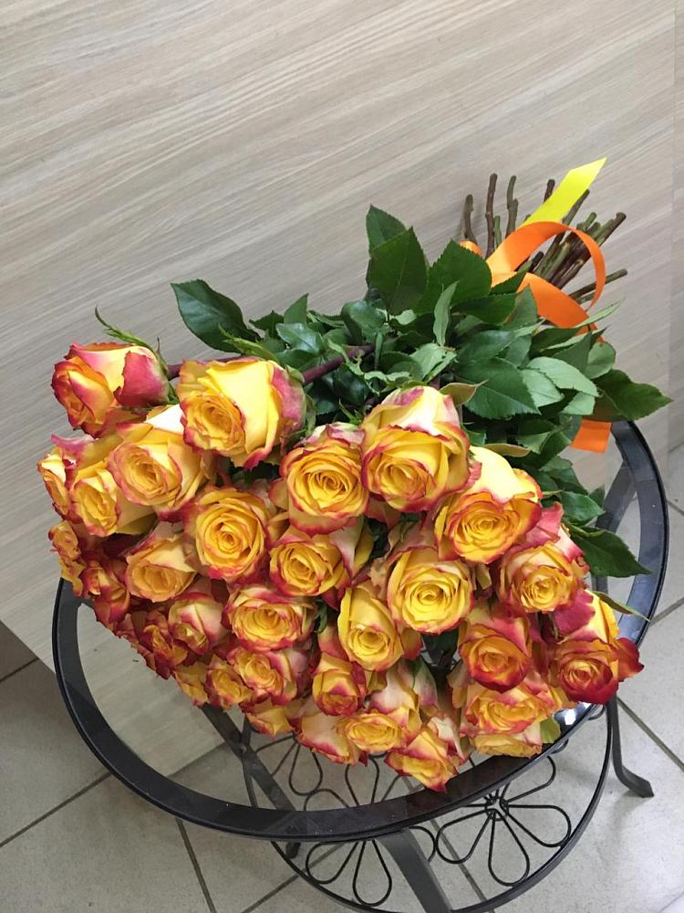 Букет Желтые розы в Стройкерамика