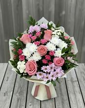 Букет цветов из:  Альстромерии, Гвоздики, Розы и Хризантемы в Стройкерамика