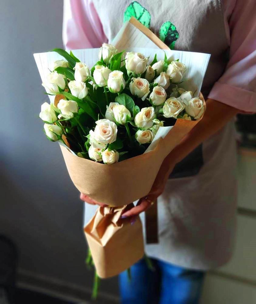 Букет цветов из: Розы в Стройкерамика