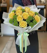 Букет цветов из:  Хризантемы и Розы в Стройкерамика