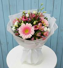 Букет цветов из:  Герберы, Альстромерии и Лизиантусы #REPLACE_PRED# Стройкерамика