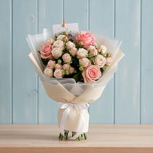 Букет цветов из:  Розы в Стройкерамика