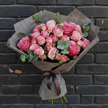 Букет цветов из:  Розы в Стройкерамика