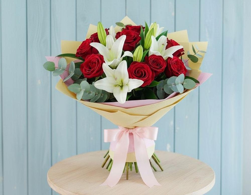 Букет цветов из: Лилии и Розы в Стройкерамика